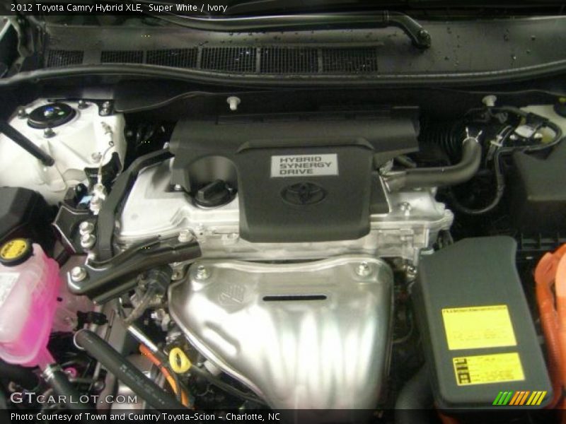 Super White / Ivory 2012 Toyota Camry Hybrid XLE
