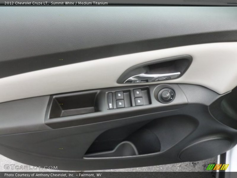 Summit White / Medium Titanium 2012 Chevrolet Cruze LT