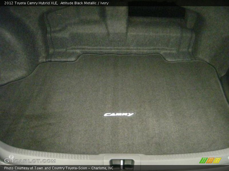 Attitude Black Metallic / Ivory 2012 Toyota Camry Hybrid XLE