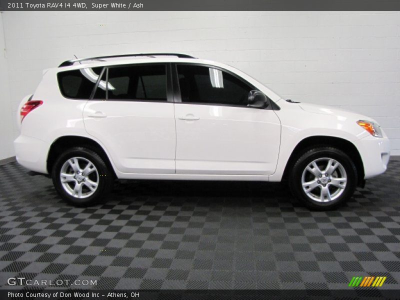 Super White / Ash 2011 Toyota RAV4 I4 4WD
