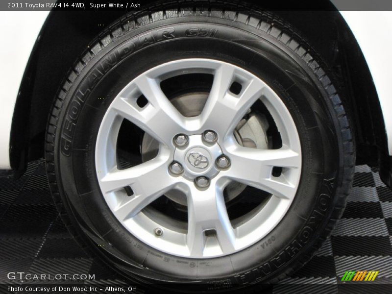 Super White / Ash 2011 Toyota RAV4 I4 4WD