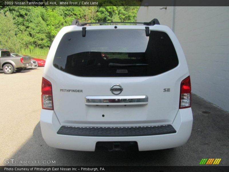 White Frost / Cafe Latte 2009 Nissan Pathfinder LE 4x4