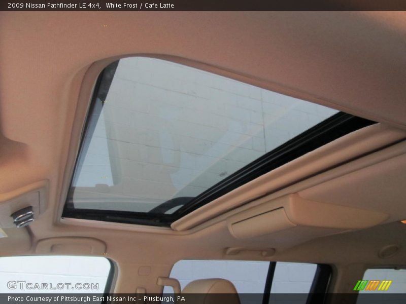 White Frost / Cafe Latte 2009 Nissan Pathfinder LE 4x4