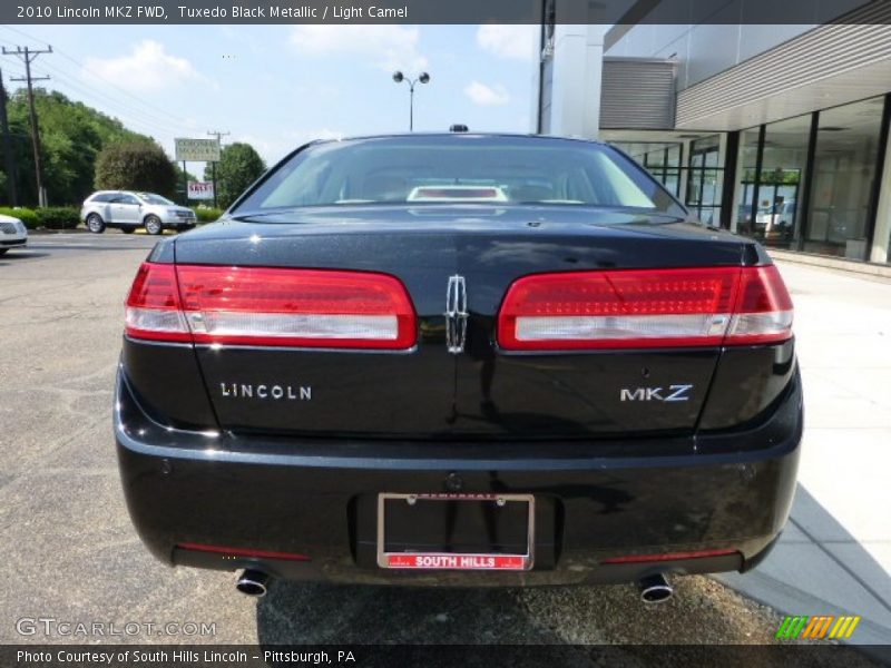 Tuxedo Black Metallic / Light Camel 2010 Lincoln MKZ FWD