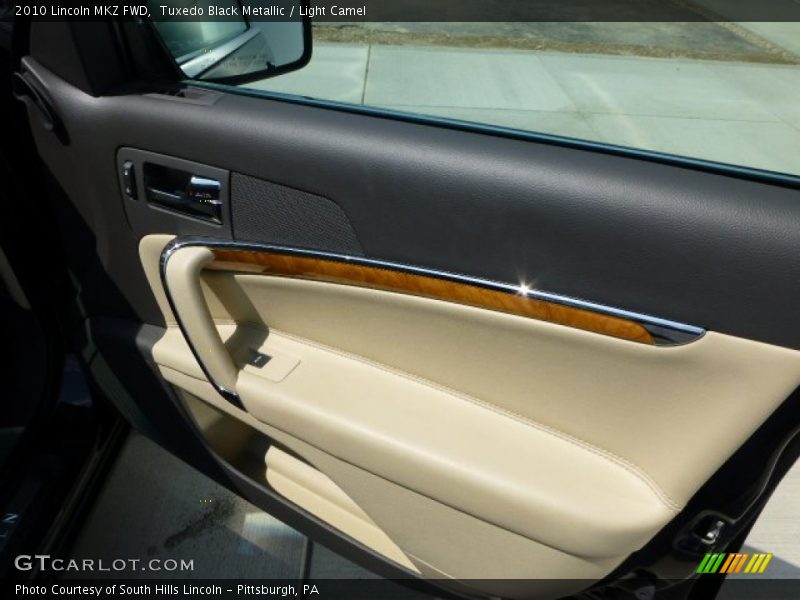 Tuxedo Black Metallic / Light Camel 2010 Lincoln MKZ FWD