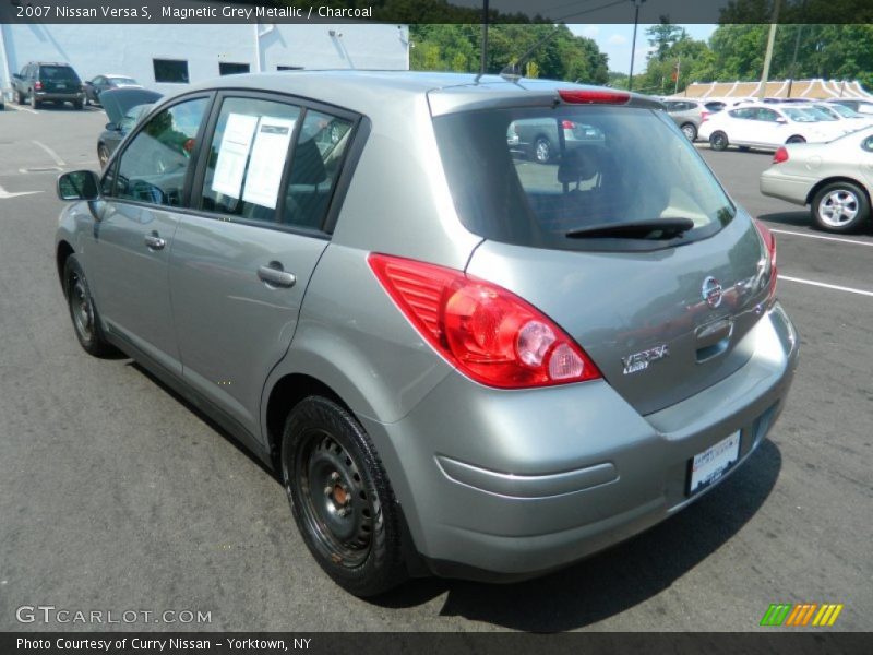 Magnetic Grey Metallic / Charcoal 2007 Nissan Versa S