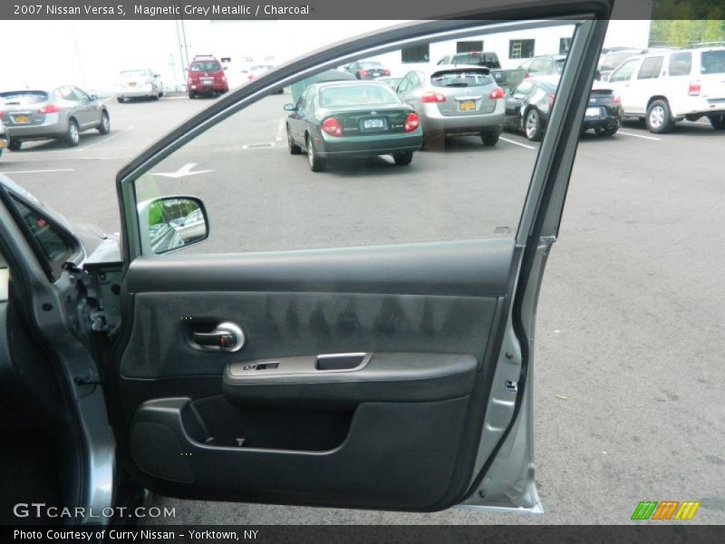 Magnetic Grey Metallic / Charcoal 2007 Nissan Versa S