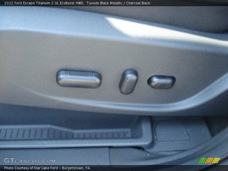 Tuxedo Black Metallic / Charcoal Black 2013 Ford Escape Titanium 2.0L EcoBoost 4WD
