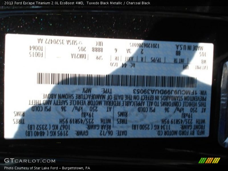 Tuxedo Black Metallic / Charcoal Black 2013 Ford Escape Titanium 2.0L EcoBoost 4WD