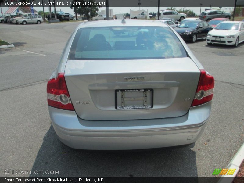 Silver Metallic / Dark Beige/Quartz 2006 Volvo S40 2.4i