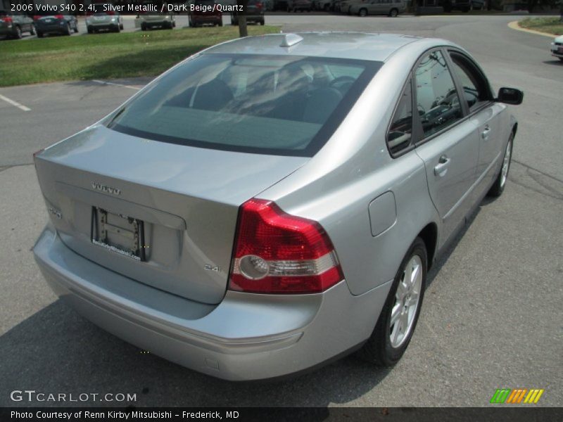 Silver Metallic / Dark Beige/Quartz 2006 Volvo S40 2.4i