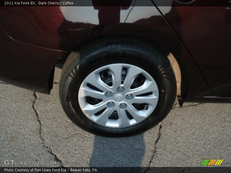 Dark Cherry / Coffee 2011 Kia Forte EX