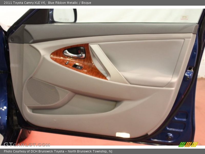 Blue Ribbon Metallic / Bisque 2011 Toyota Camry XLE V6