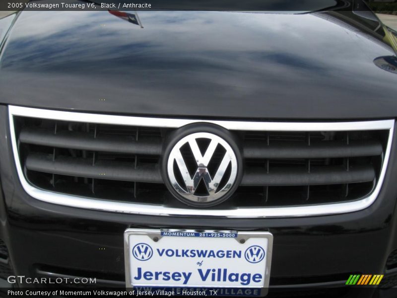 Black / Anthracite 2005 Volkswagen Touareg V6
