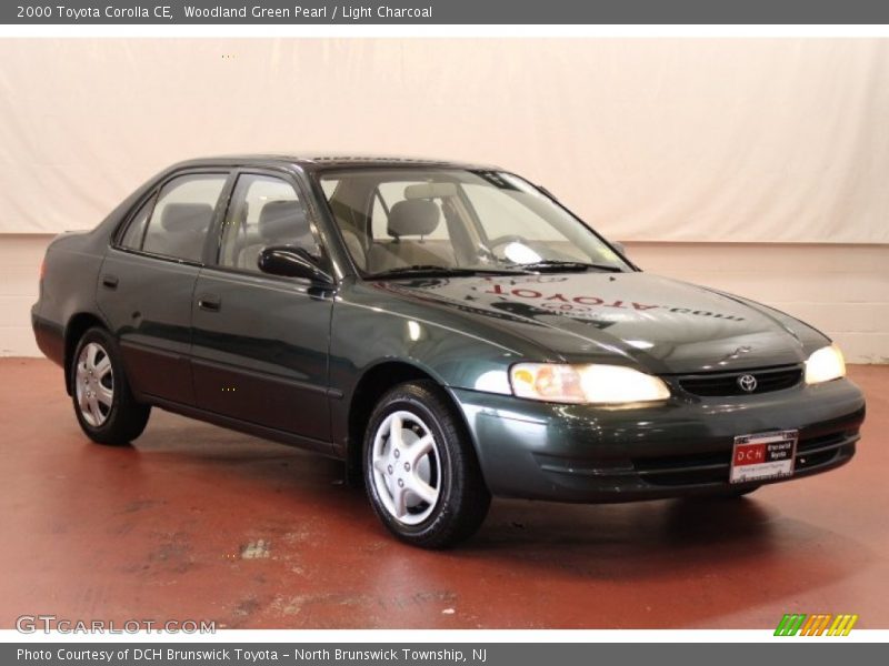 Woodland Green Pearl / Light Charcoal 2000 Toyota Corolla CE