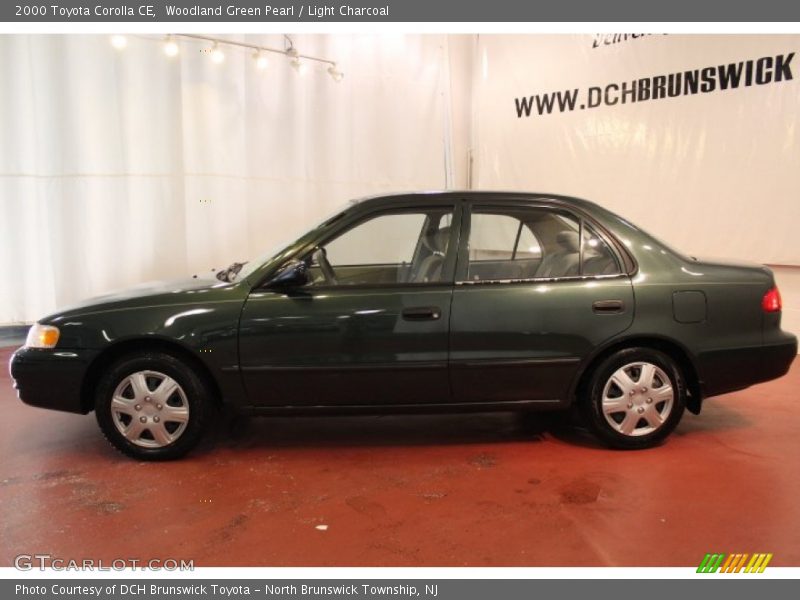 Woodland Green Pearl / Light Charcoal 2000 Toyota Corolla CE