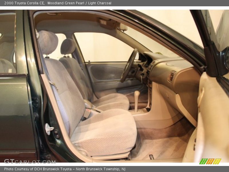 Woodland Green Pearl / Light Charcoal 2000 Toyota Corolla CE