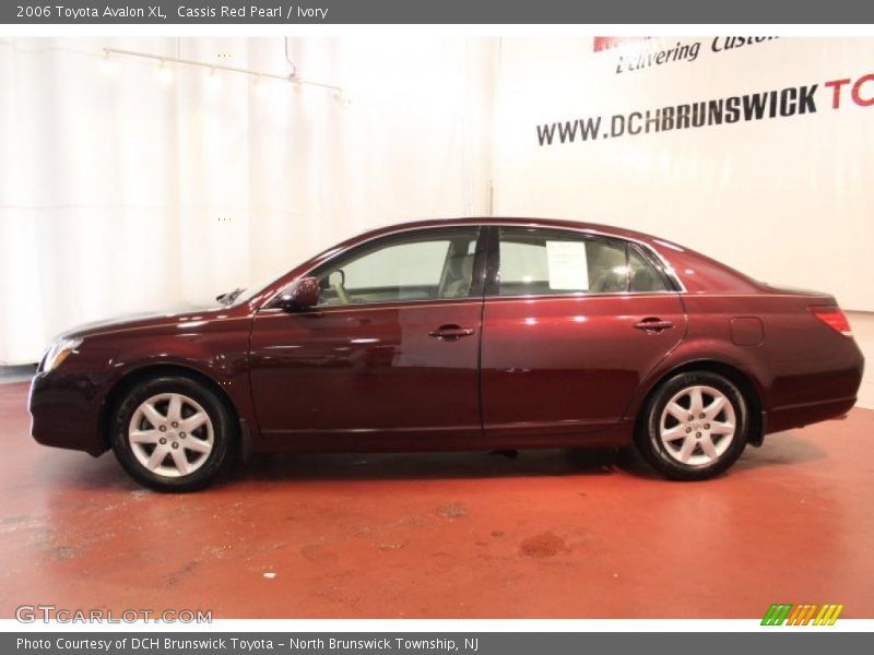 Cassis Red Pearl / Ivory 2006 Toyota Avalon XL