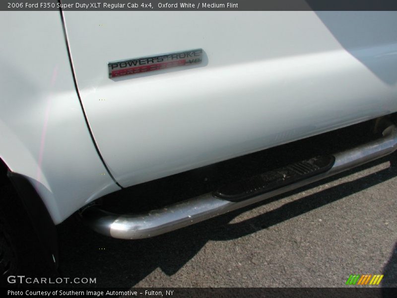 Oxford White / Medium Flint 2006 Ford F350 Super Duty XLT Regular Cab 4x4