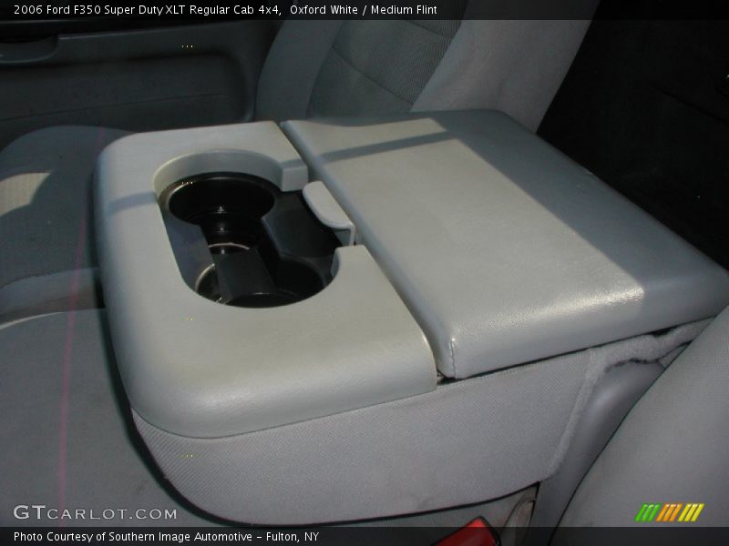 Oxford White / Medium Flint 2006 Ford F350 Super Duty XLT Regular Cab 4x4