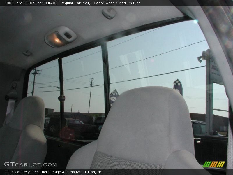 Oxford White / Medium Flint 2006 Ford F350 Super Duty XLT Regular Cab 4x4