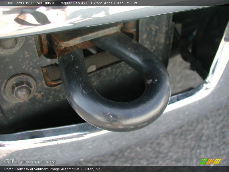 Oxford White / Medium Flint 2006 Ford F350 Super Duty XLT Regular Cab 4x4