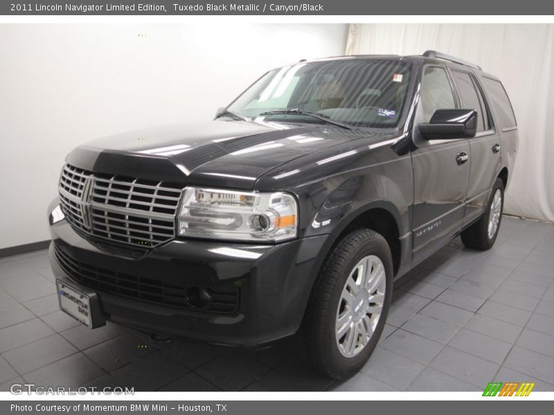 Tuxedo Black Metallic / Canyon/Black 2011 Lincoln Navigator Limited Edition