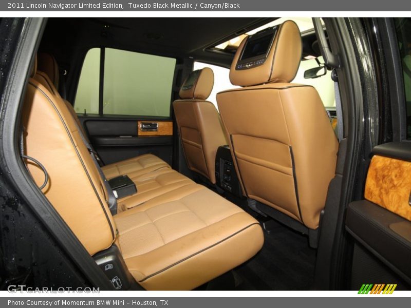  2011 Navigator Limited Edition Canyon/Black Interior