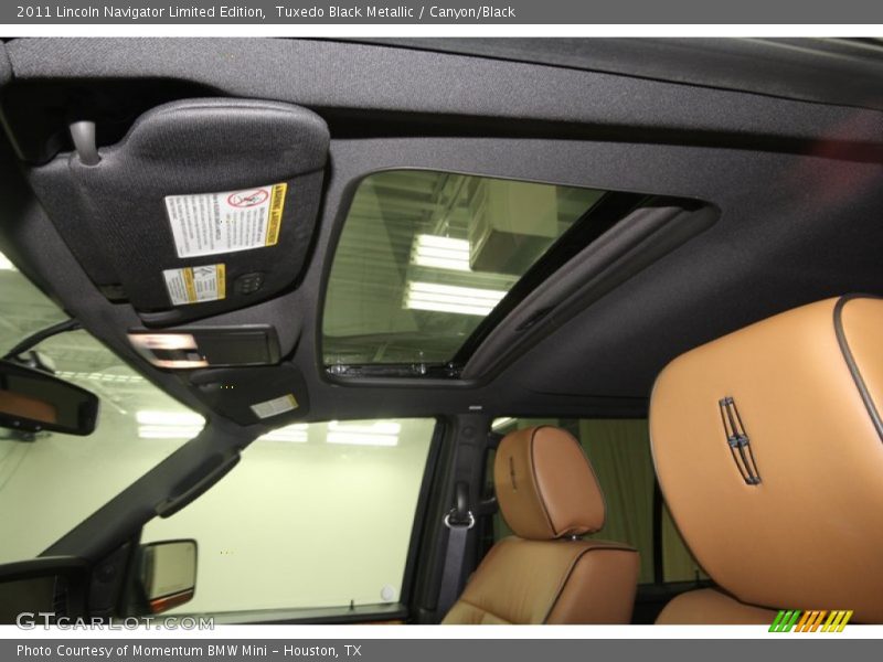 Sunroof of 2011 Navigator Limited Edition