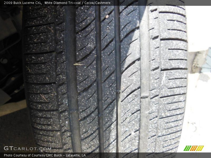 White Diamond Tri-coat / Cocoa/Cashmere 2009 Buick Lucerne CXL