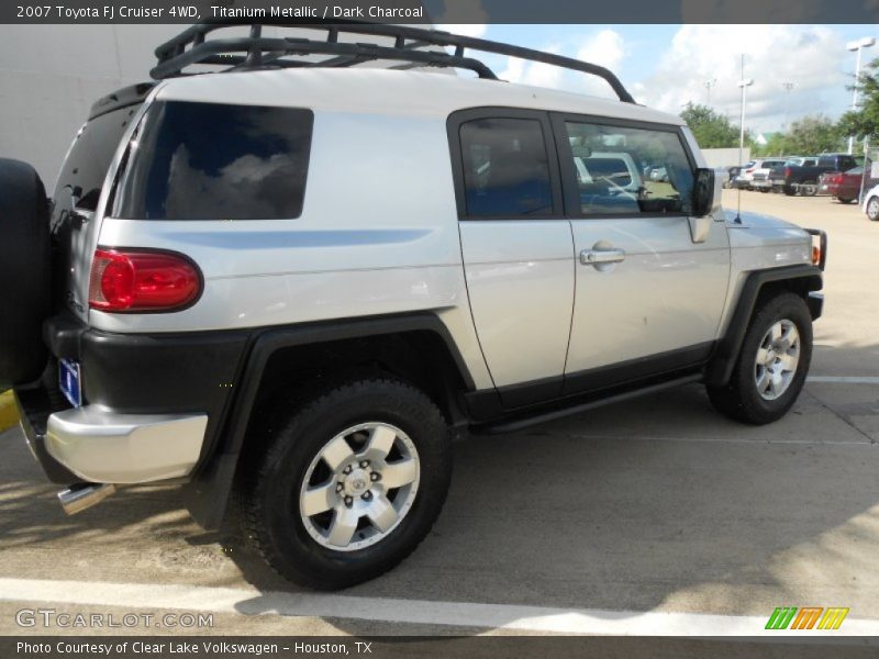 Titanium Metallic / Dark Charcoal 2007 Toyota FJ Cruiser 4WD