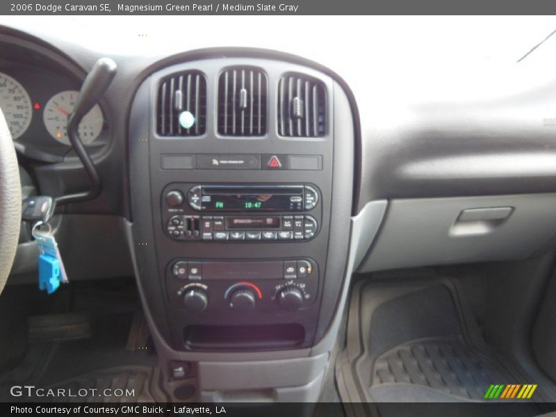 Magnesium Green Pearl / Medium Slate Gray 2006 Dodge Caravan SE