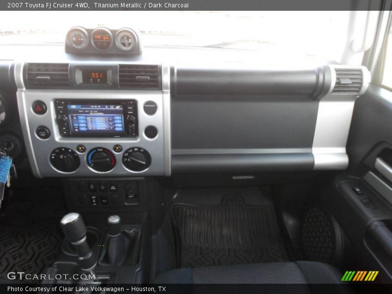 Titanium Metallic / Dark Charcoal 2007 Toyota FJ Cruiser 4WD