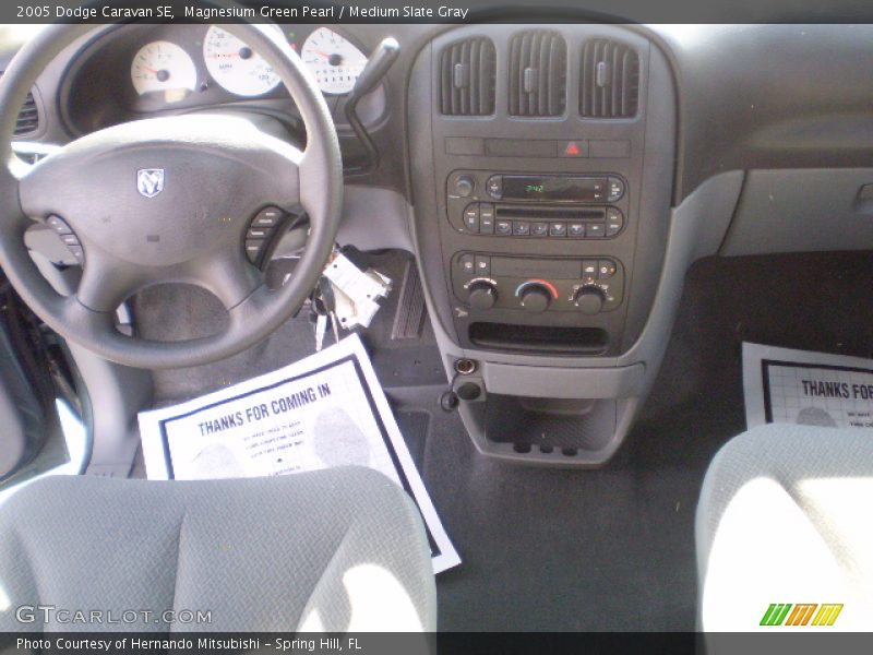 Magnesium Green Pearl / Medium Slate Gray 2005 Dodge Caravan SE