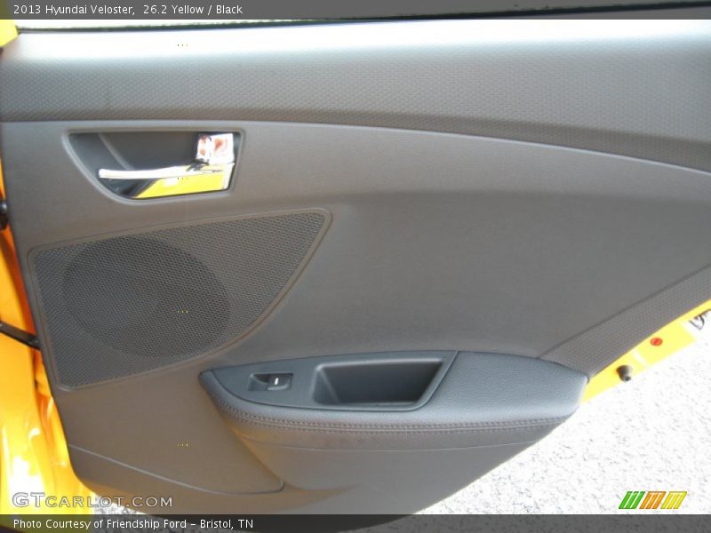 26.2 Yellow / Black 2013 Hyundai Veloster