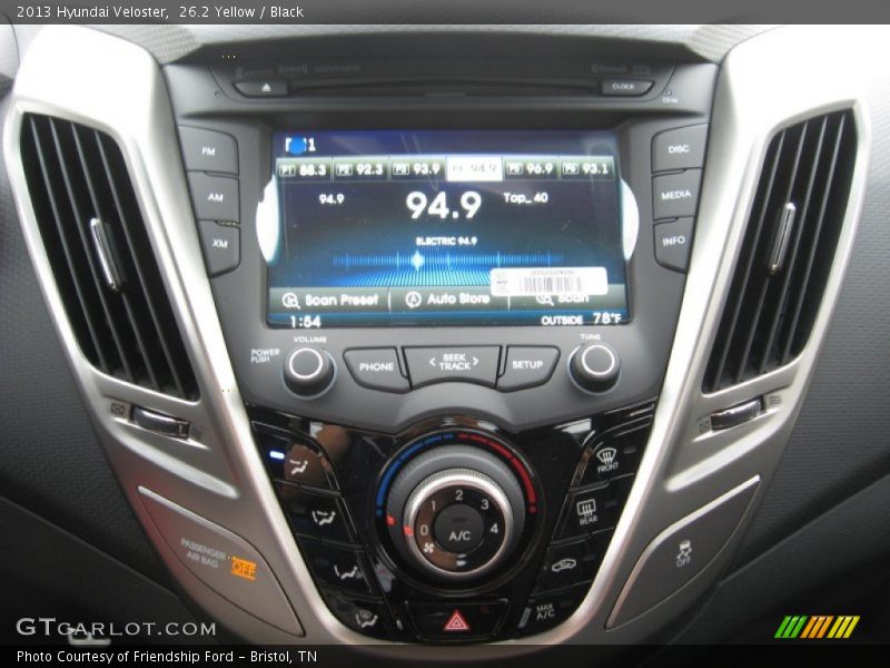 Controls of 2013 Veloster 