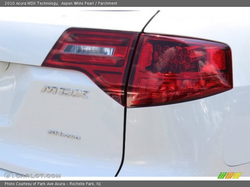 Aspen White Pearl / Parchment 2010 Acura MDX Technology