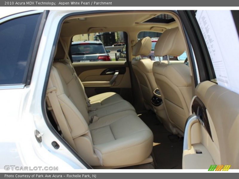 Aspen White Pearl / Parchment 2010 Acura MDX Technology