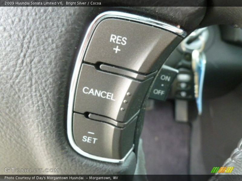 Bright Silver / Cocoa 2009 Hyundai Sonata Limited V6