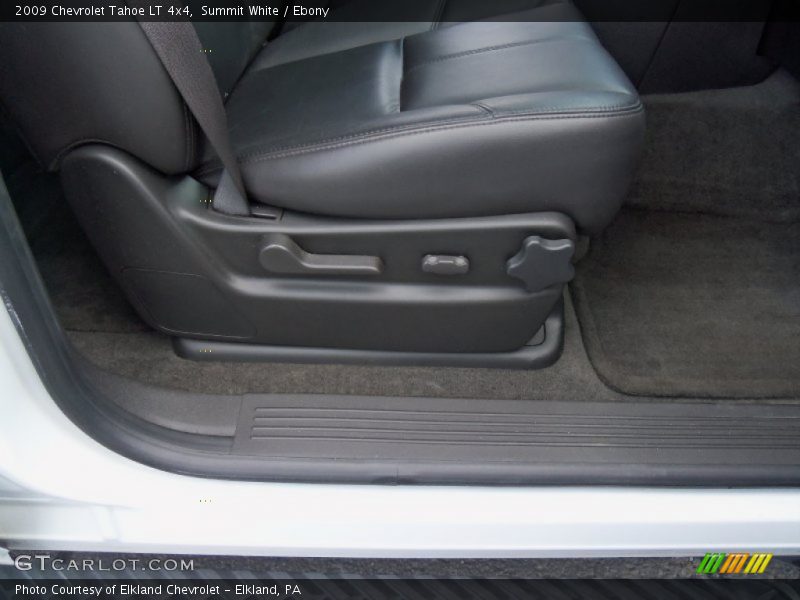 Summit White / Ebony 2009 Chevrolet Tahoe LT 4x4