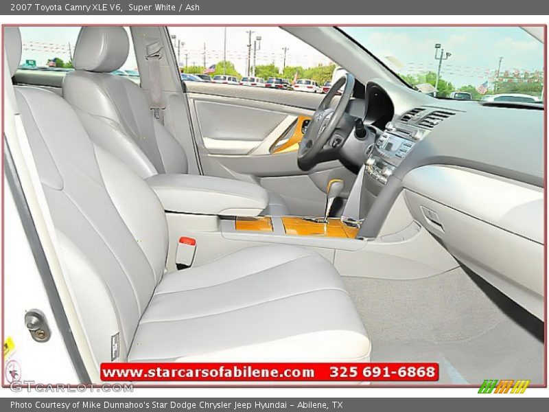 Super White / Ash 2007 Toyota Camry XLE V6