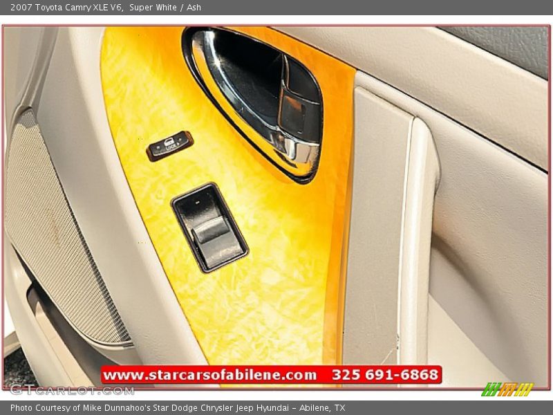 Super White / Ash 2007 Toyota Camry XLE V6