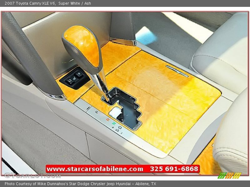 Super White / Ash 2007 Toyota Camry XLE V6