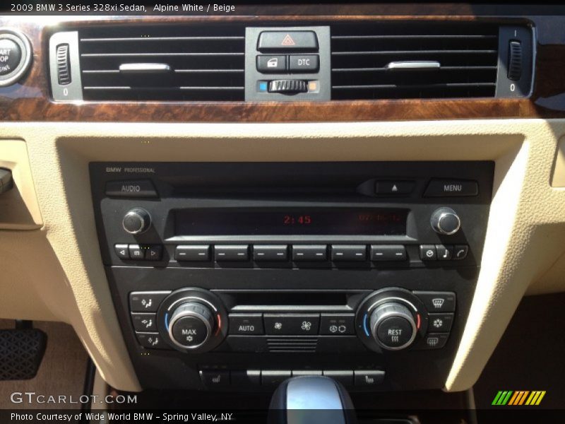 Alpine White / Beige 2009 BMW 3 Series 328xi Sedan