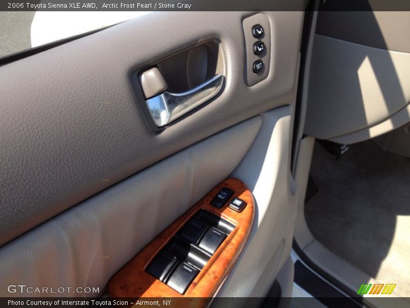 Arctic Frost Pearl / Stone Gray 2006 Toyota Sienna XLE AWD