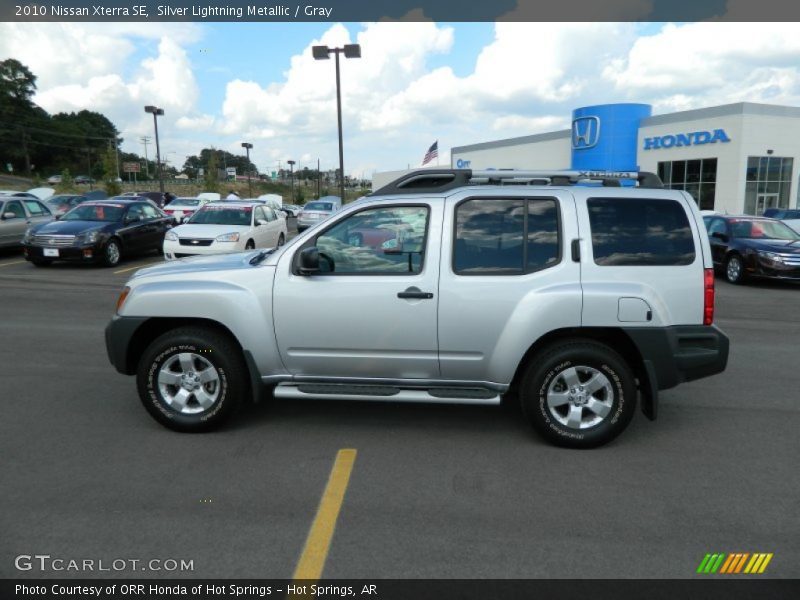 Silver Lightning Metallic / Gray 2010 Nissan Xterra SE