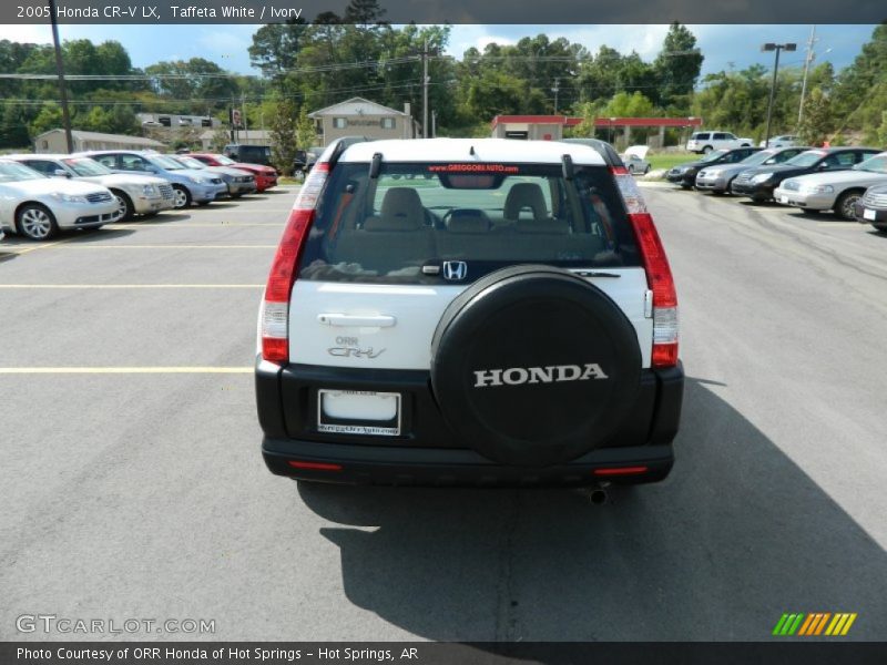 Taffeta White / Ivory 2005 Honda CR-V LX