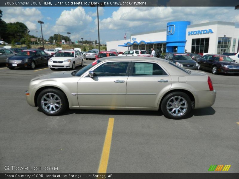 Linen Gold Metallic / Dark Slate Gray/Light Graystone 2006 Chrysler 300 C HEMI