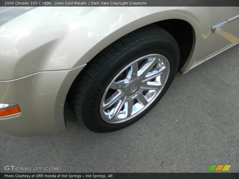 Linen Gold Metallic / Dark Slate Gray/Light Graystone 2006 Chrysler 300 C HEMI