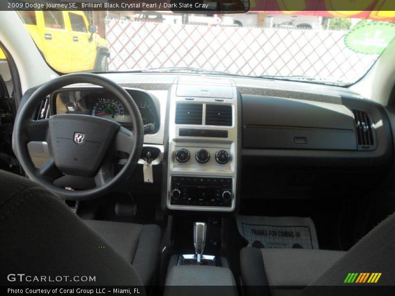 Brilliant Black Crystal Pearl / Dark Slate Gray 2009 Dodge Journey SE